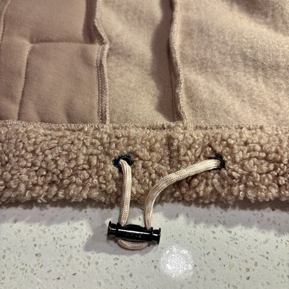 Varley Ardley Zip Through Boucle Sherpa Sweater Size Large - Picture 8 of 15